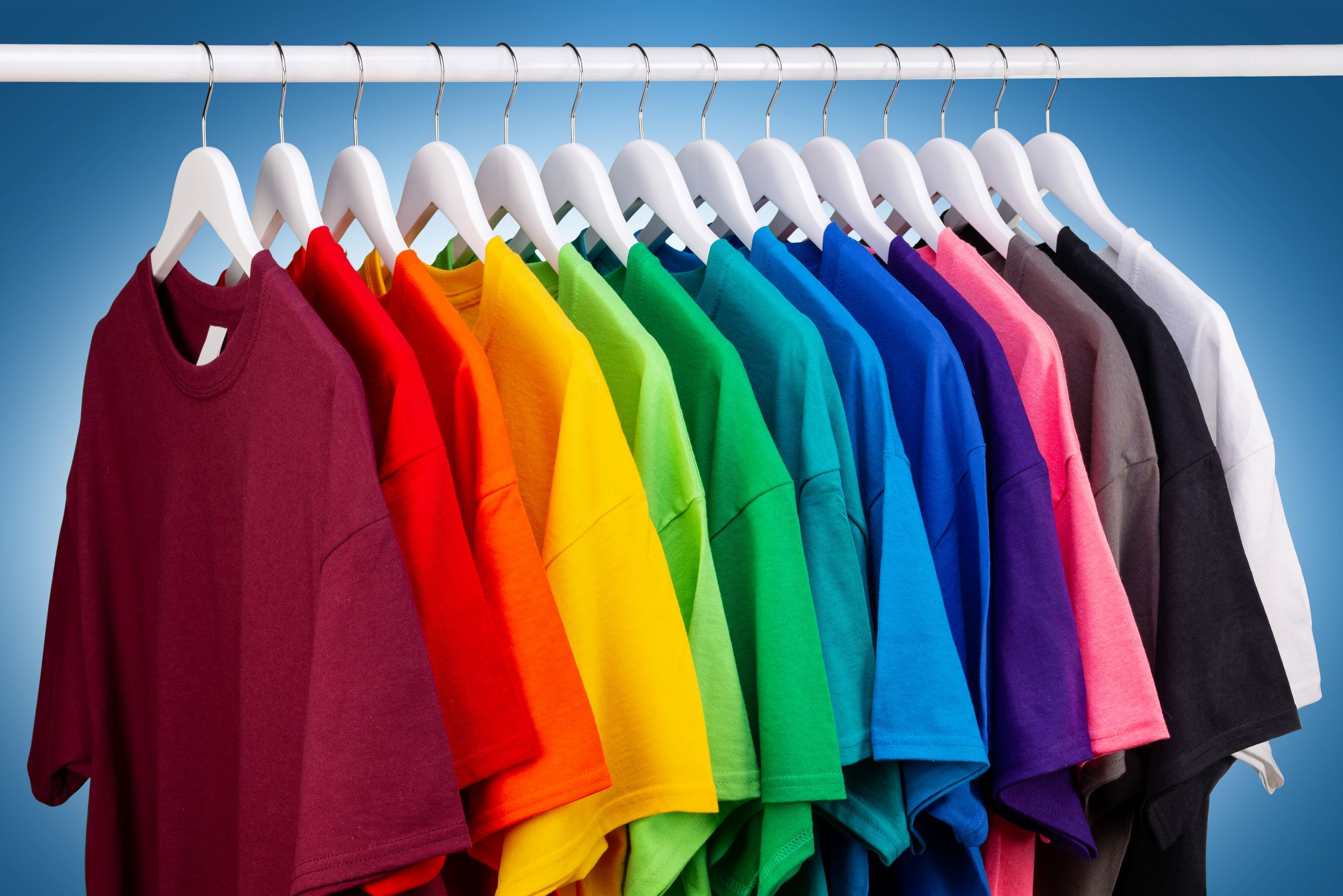 สีมงคลของ HR : เลือกสีเสื้อ ใช้สีห้องอย่างไรให้ถูกใจคนทำงาน สายมูต้องอ่าน !