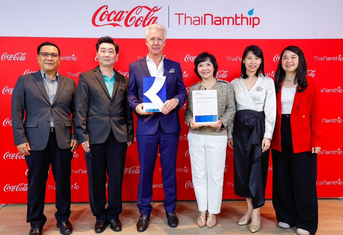 โคคา-โคล่า ไทยน้ำทิพย์ (Coca-Cola Thainamthip) “ก่อนทำให้คนข้างนอกรู้จักองค์กร เราต้องทำองค์กรให้ดีก่อน” 