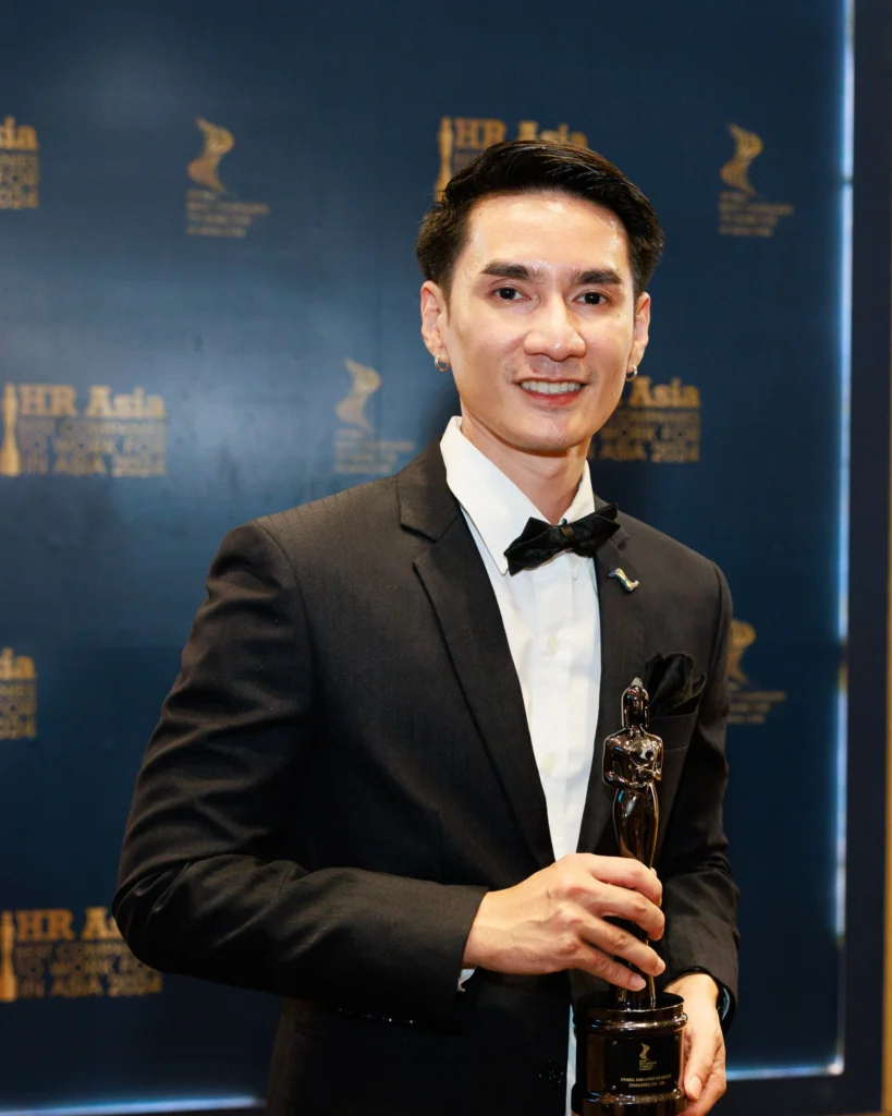 พลิกโฉมองค์กรสู่อนาคต: แนวทาง HR ของ เจทส์ฟิตเนส (Jetts Fitness) ฟิตเนสชั้นนำที่ได้รับรางวัล Best Companies To Work For in Asia 2024 และ Diversity Equity and Inclusion Award 2025 3 พลิกโฉมองค์กรสู่อนาคต: แนวทาง HR ของ เจทส์ฟิตเนส (Jetts Fitness) ฟิตเนสชั้นนำที่ได้รับรางวัล Best Companies To Work For in Asia 2024 และ Diversity Equity and Inclusion Award 2025