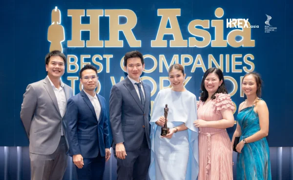 “ความสำเร็จขององค์กร เกิดจากพนักงานที่มีความสุข มีส่วนร่วม และเติบโตไปพร้อมกัน” เจาะกลยุทธ์ HR กับ ลลิตา เอี่ยมชีรางกูร CHRO แห่งเงินเทอร์โบ 304 เจาะกลยุทธ์ HR กับ ลลิตา เอี่ยมชีรางกูร CHRO แห่งเงินเทอร์โบ