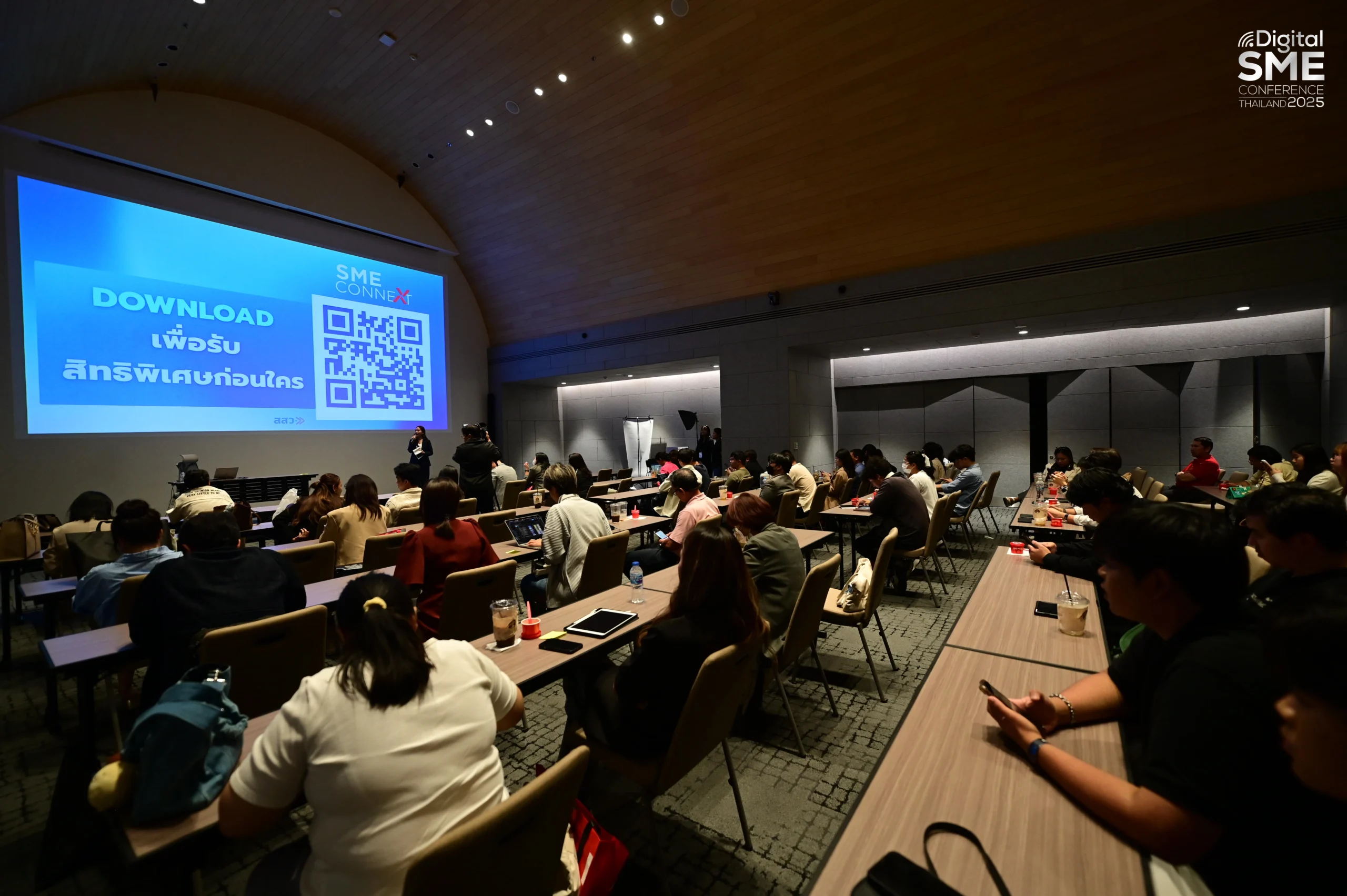 ย้อนชมภาพบรรยากาศงานสัมมนา Digital SME Conference Thailand 2025 7 TG3 7001 scaled