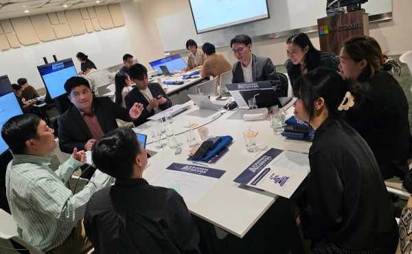 สรุปทุกเรื่องที่ผู้นำ HR ควรรู้จากงาน Exclusive AI Workshop | Microsoft × Darwinbox AI Tech Camp 6 Exclusive AI Workshop Microsoft × Darwinbox AI Tech Camp
