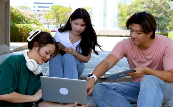 วิกฤตขาดคนรุ่นใหม่นำทีม: รับมือ Conscious Unbossing อย่างไร เมื่อ Gen Z ปฏิเสธการเลื่อนขั้น 3 conscious-unbossing-gen-z