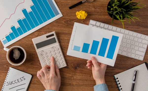payroll-investment-hr-tech